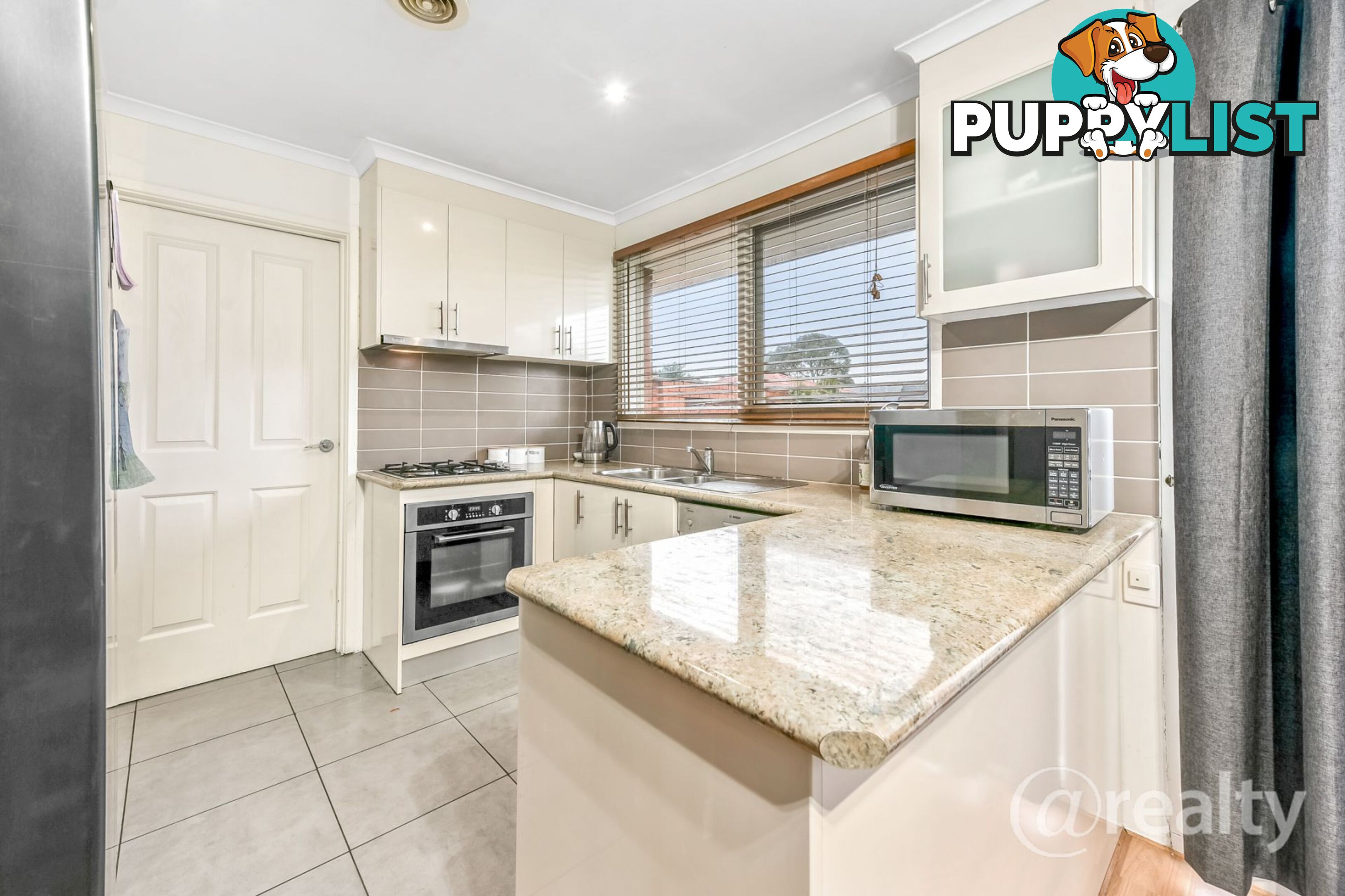 24 Rossiter Avenue Endeavour Hills VIC 3802