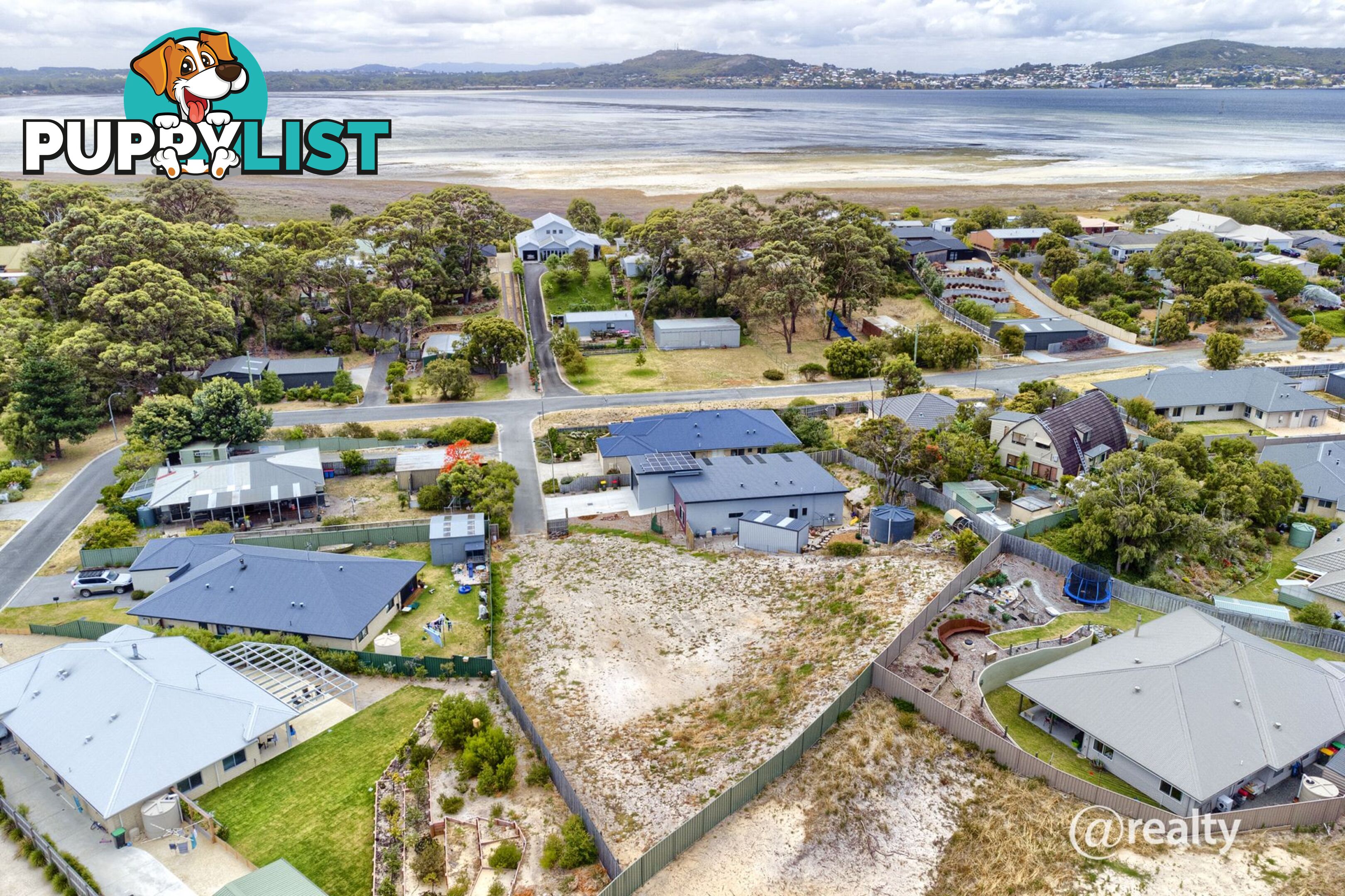 5 Magpie Cove Little Grove WA 6330