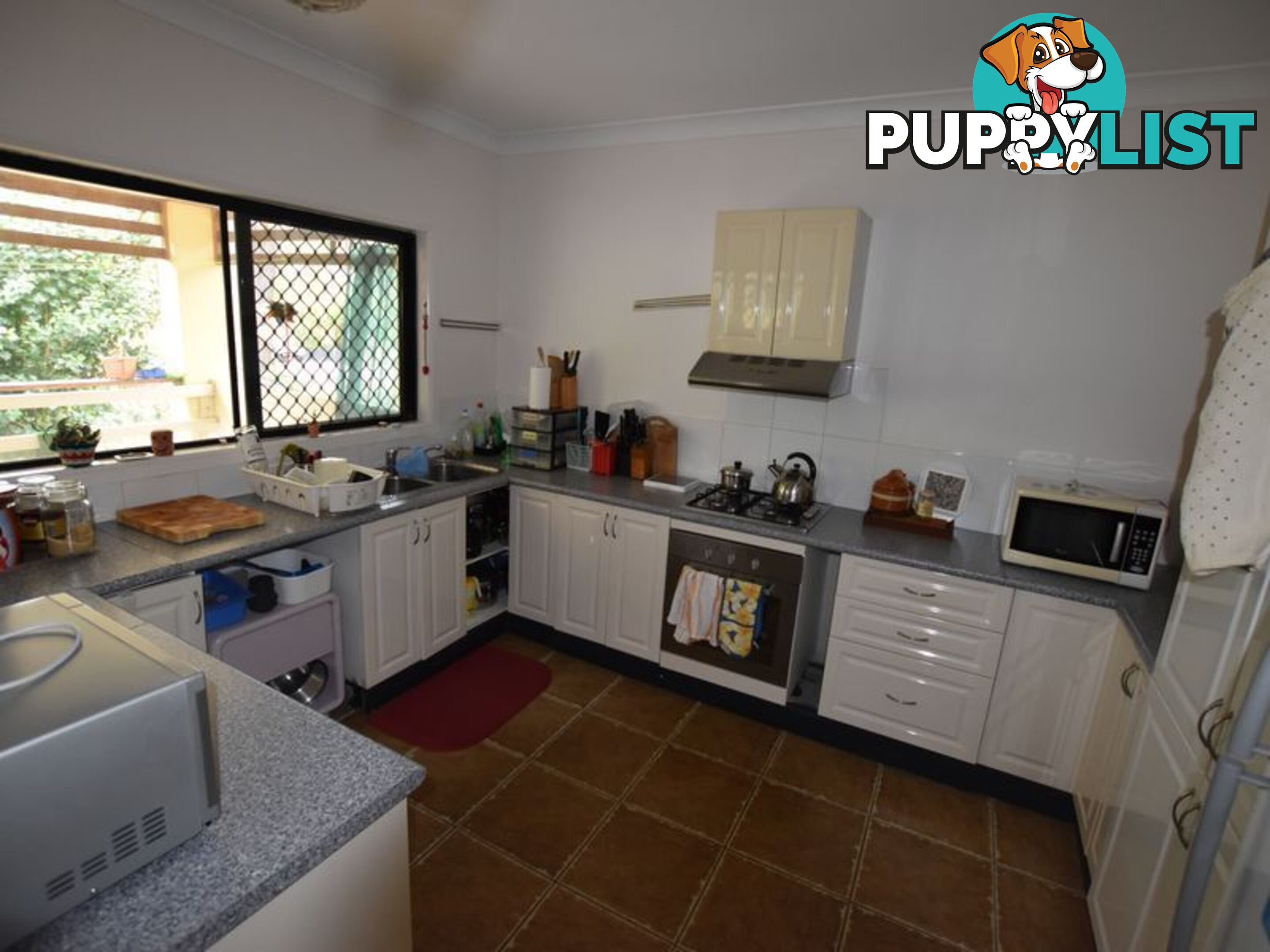 71 Channel St Russell Island QLD 4184