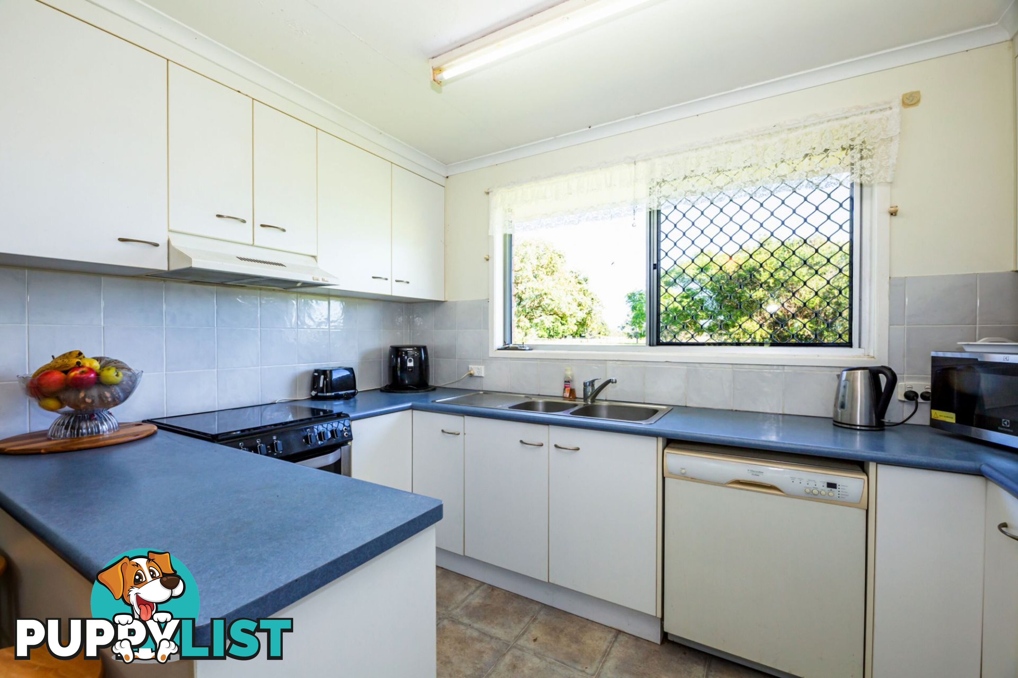 9 Rustic Road Sharon QLD 4670