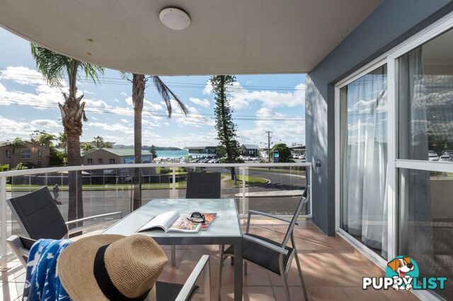 2 17 Golf Avenue Mollymook NSW 2539