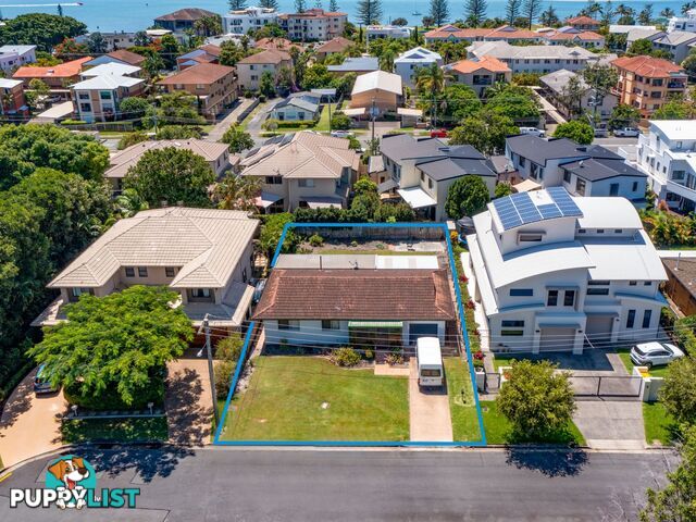 18 Lee Road Runaway Bay QLD 4216