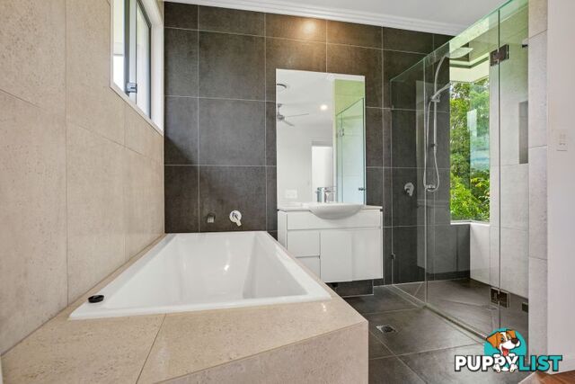 393 Memorial Drive Eerwah Vale QLD 4562