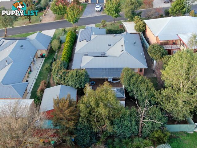 5 Glenhaven Cres Perthville NSW 2795