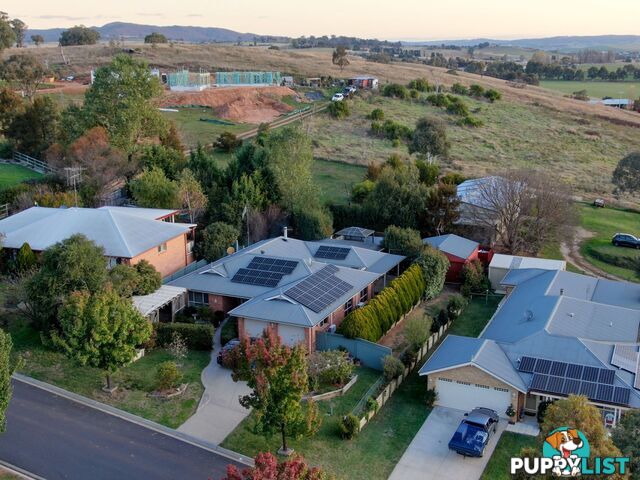5 Glenhaven Cres Perthville NSW 2795