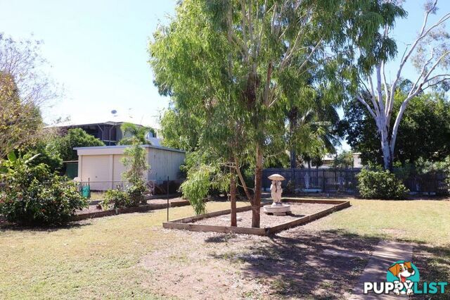 19 Haig Street Pimlico QLD 4812