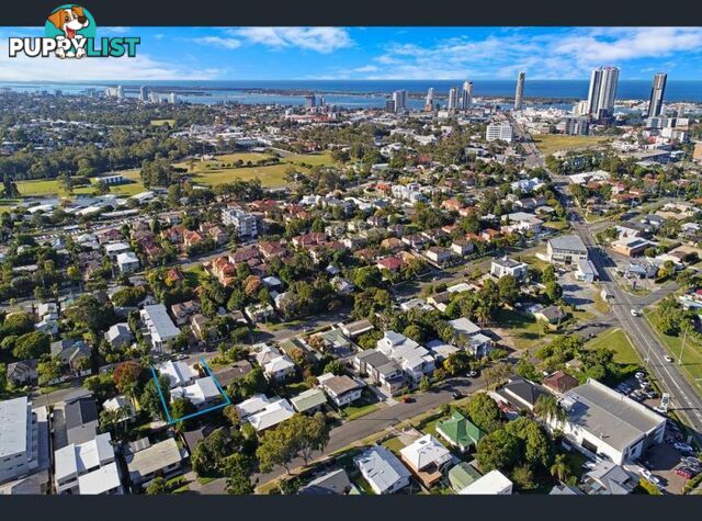 5 116 Eugaree Street Southport QLD 4215