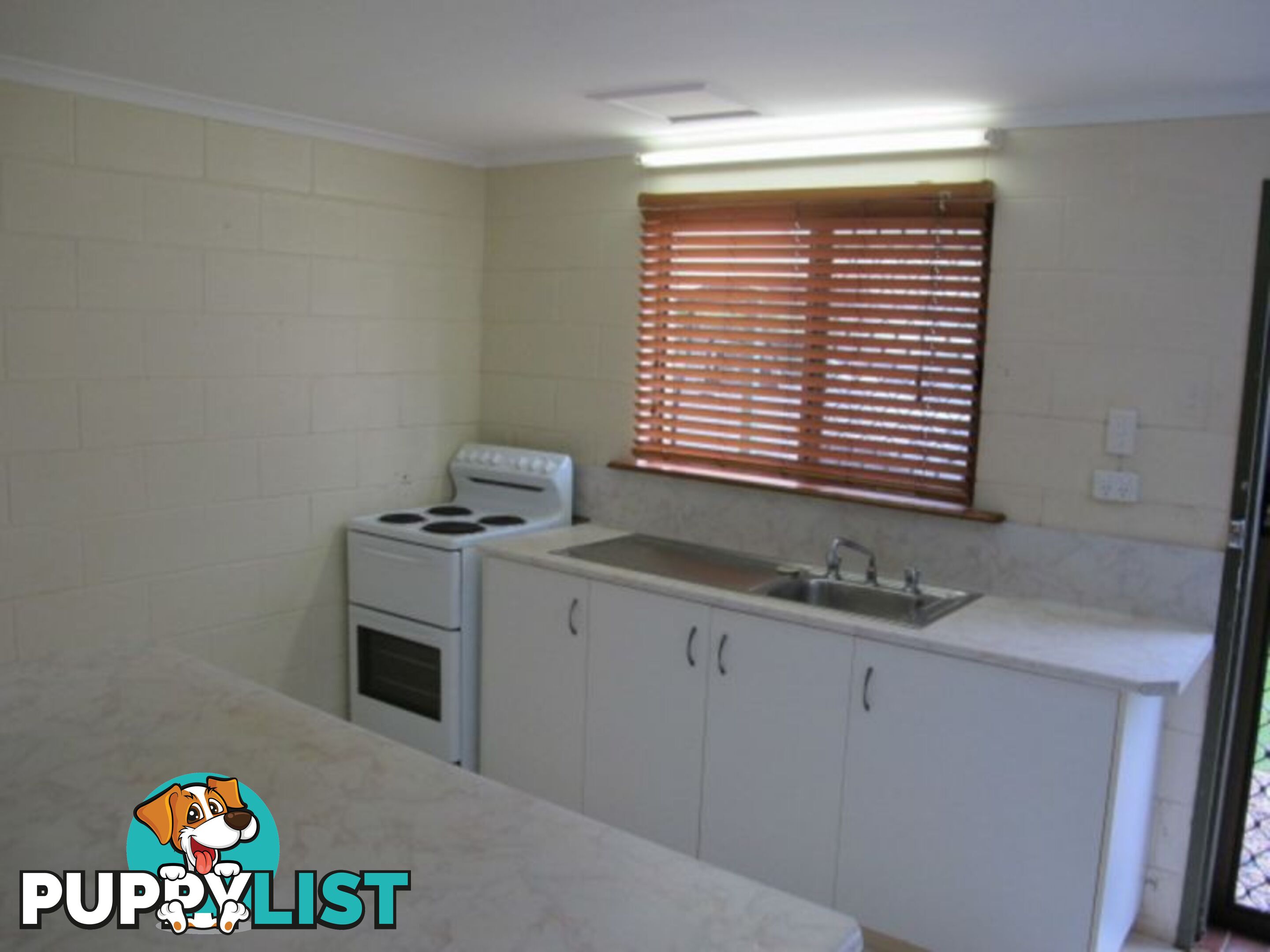 2 2a Powell St Bowen QLD 4805