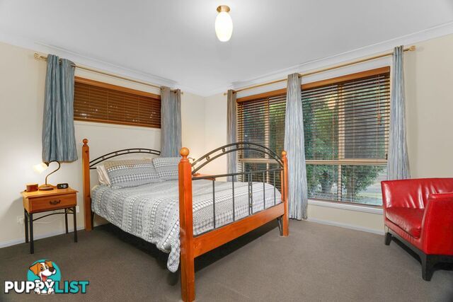 4 Stone Brook Court Cashmere QLD 4500