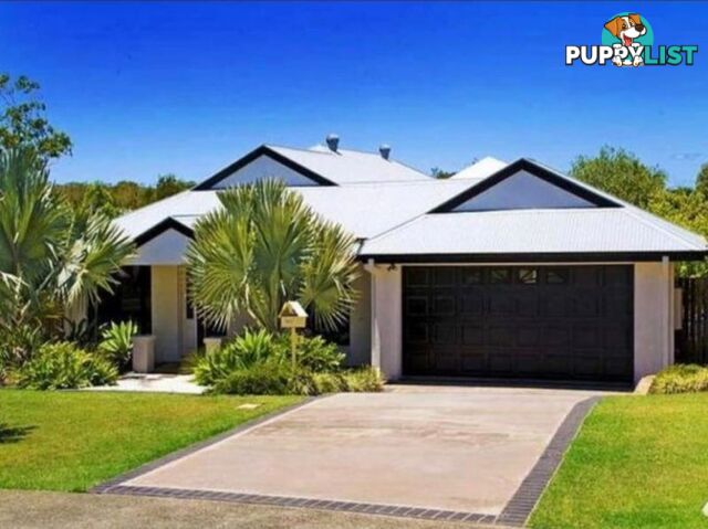 2 Ingrid Lane COOMERA WATERS QLD 4209