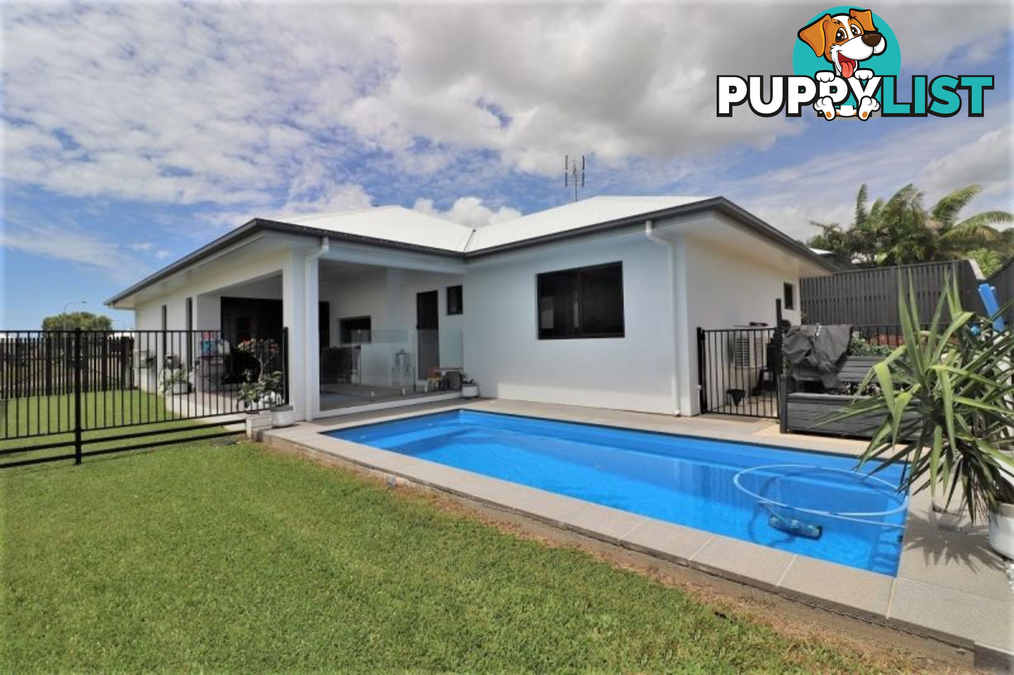 7 Holbourne Street Bushland Beach QLD 4818