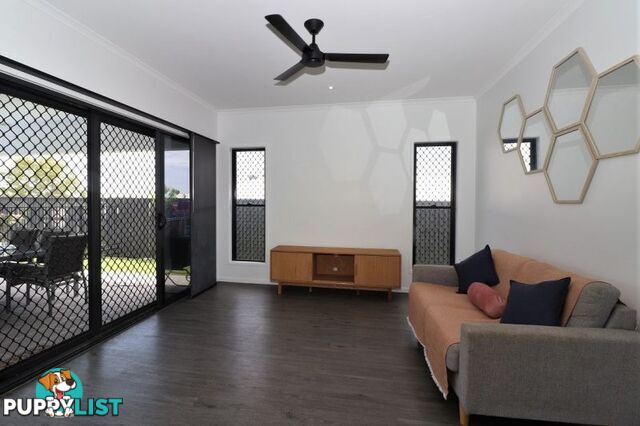 7 Holbourne Street Bushland Beach QLD 4818