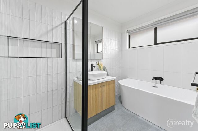 5 Tench Rise Endeavour Hills VIC 3802