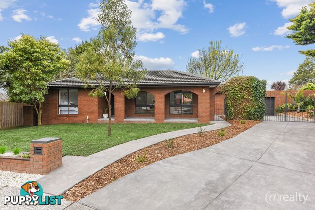 5 Tench Rise Endeavour Hills VIC 3802