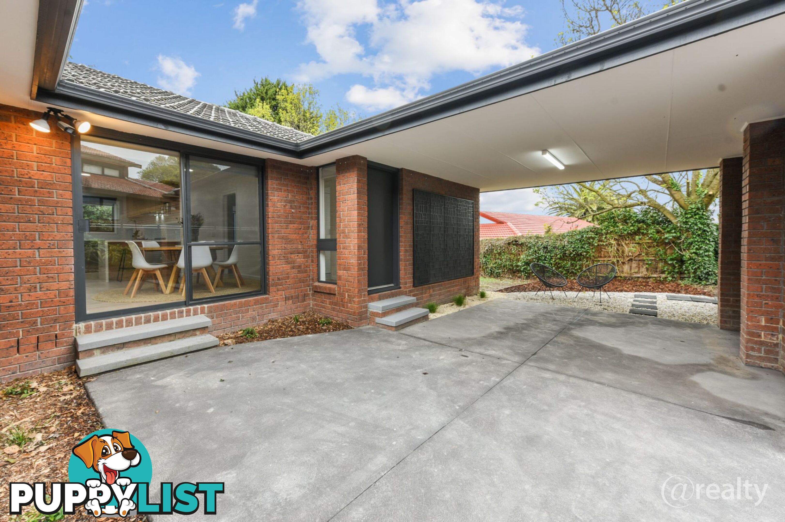 5 Tench Rise Endeavour Hills VIC 3802