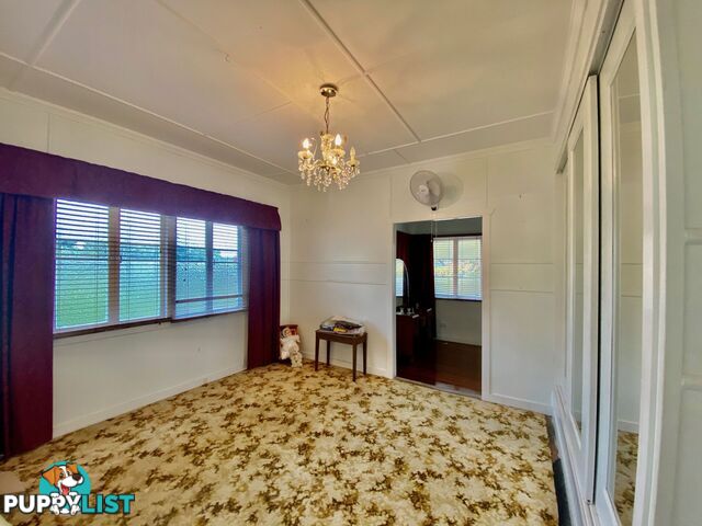 32 East Street Esk QLD 4312