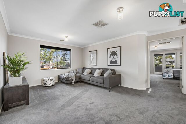 3 Kemp Green Caroline Springs VIC 3023