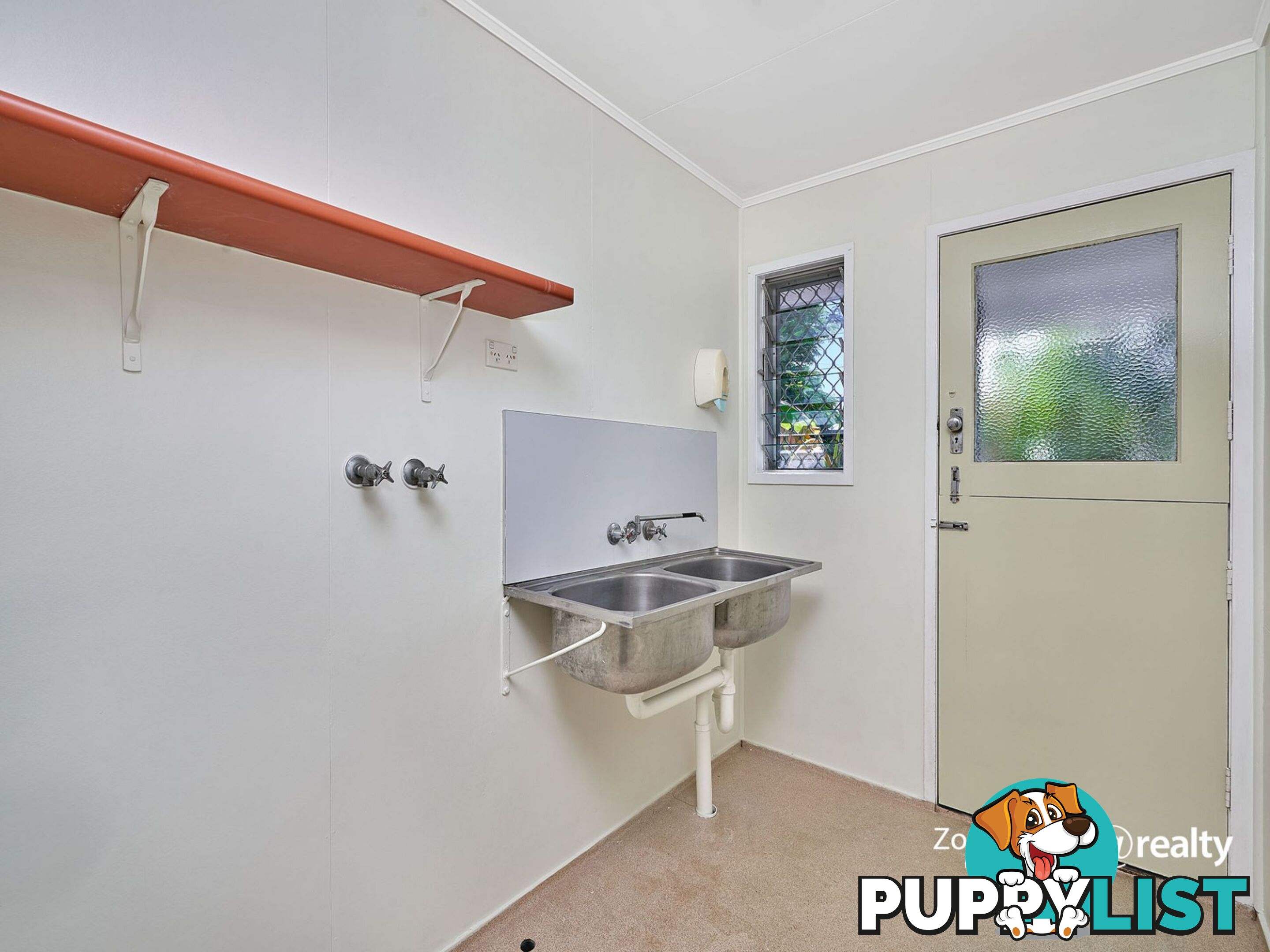 16 Enmore Street Manoora QLD 4870