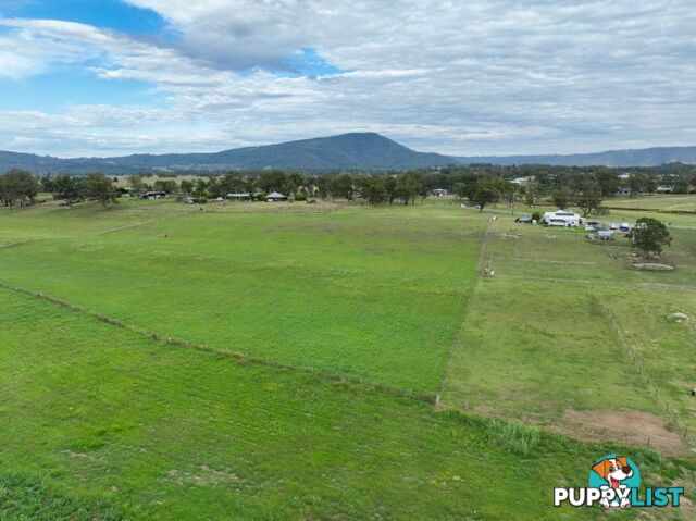 22 clarkes crossing Vacy NSW 2421