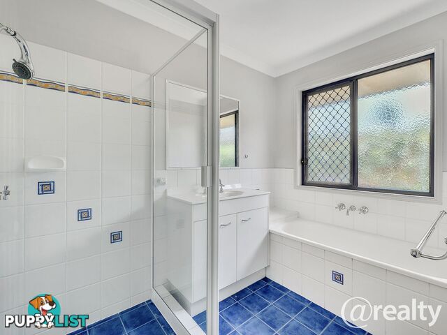 15 Hattah Place Parkinson QLD 4115