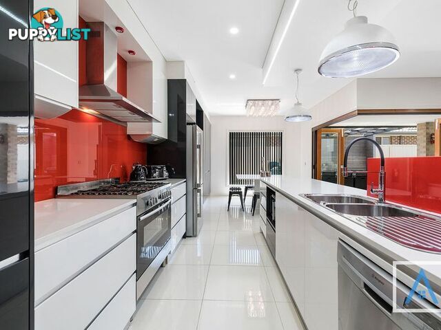 13 Neil Place ORAN PARK NSW 2570