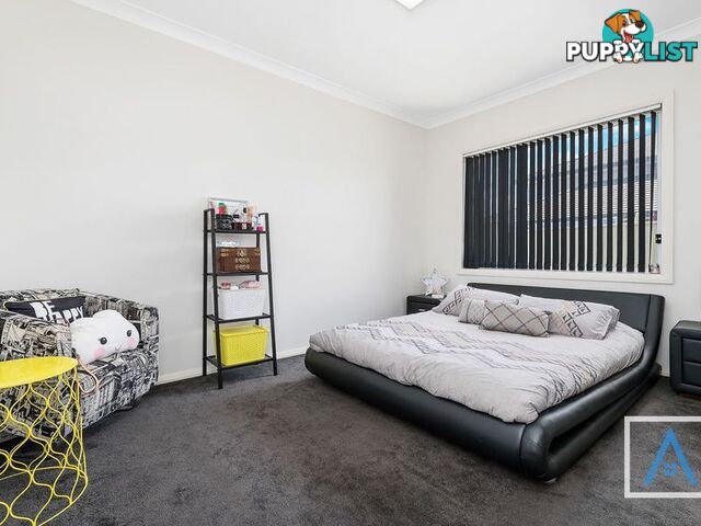 13 Neil Place ORAN PARK NSW 2570