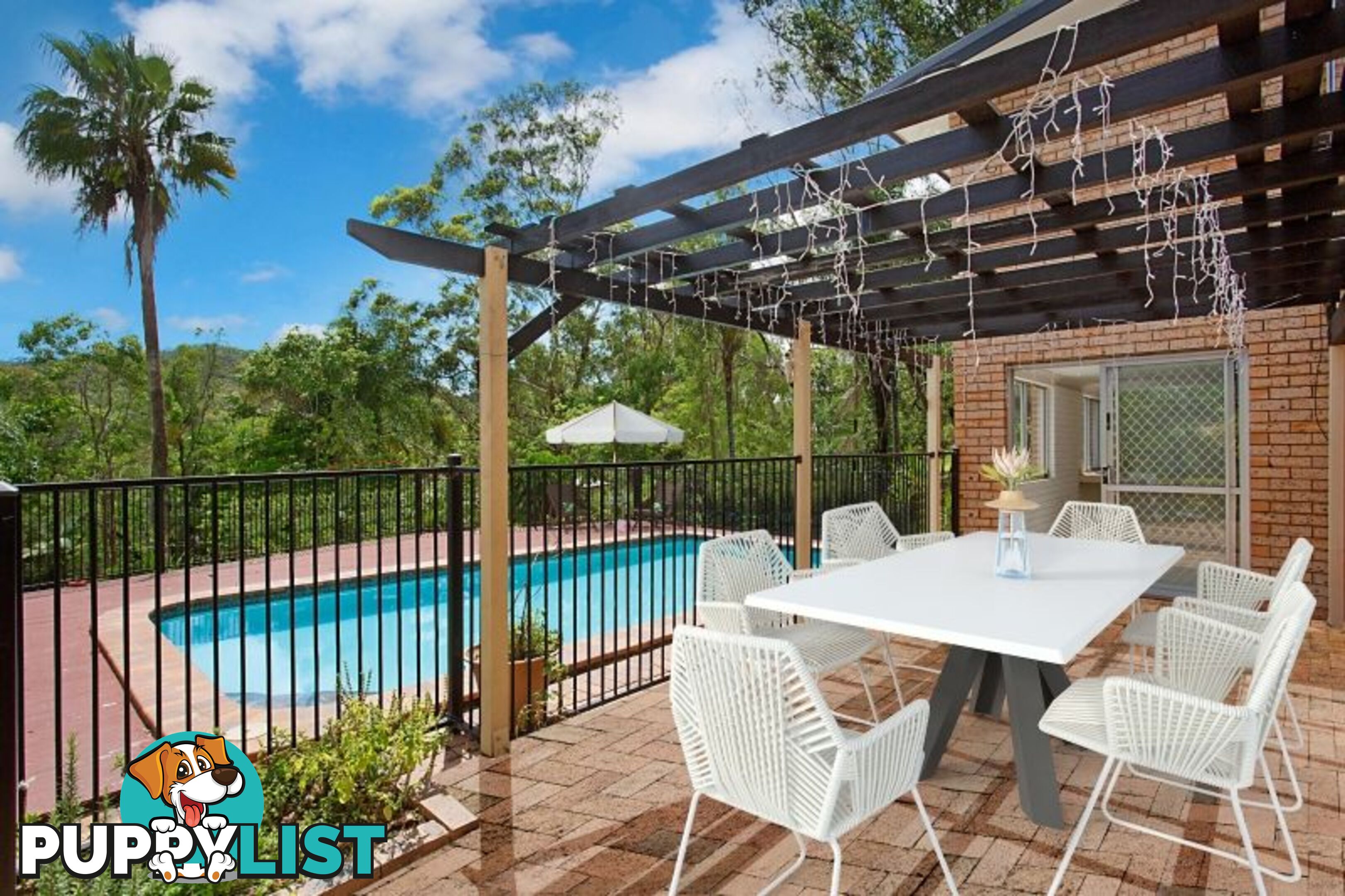 66 Bonogin Road MUDGEERABA QLD 4213