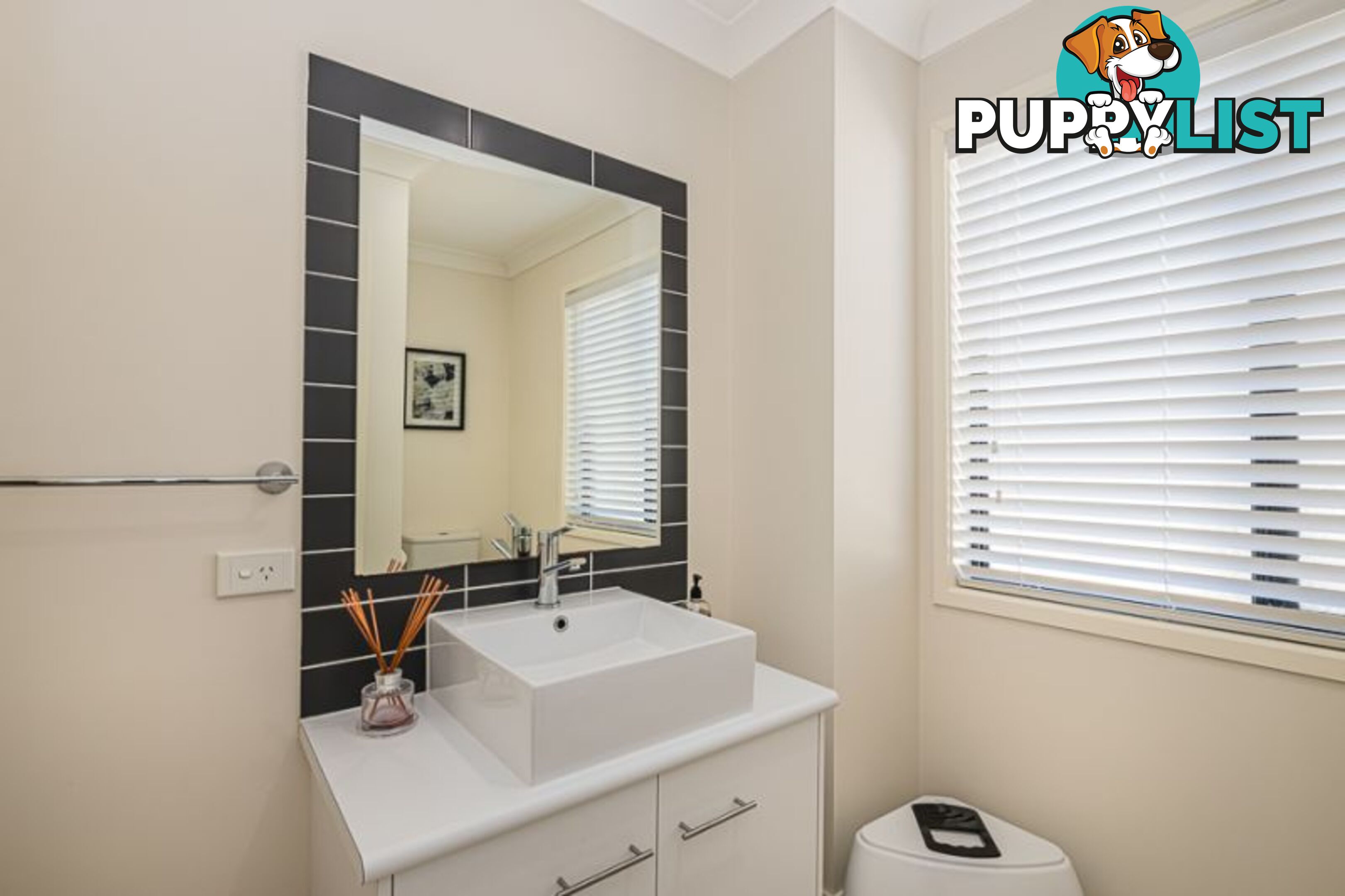 72 Biggs Avenue Beachmere QLD 4510