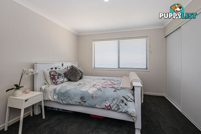 72 Biggs Avenue Beachmere QLD 4510