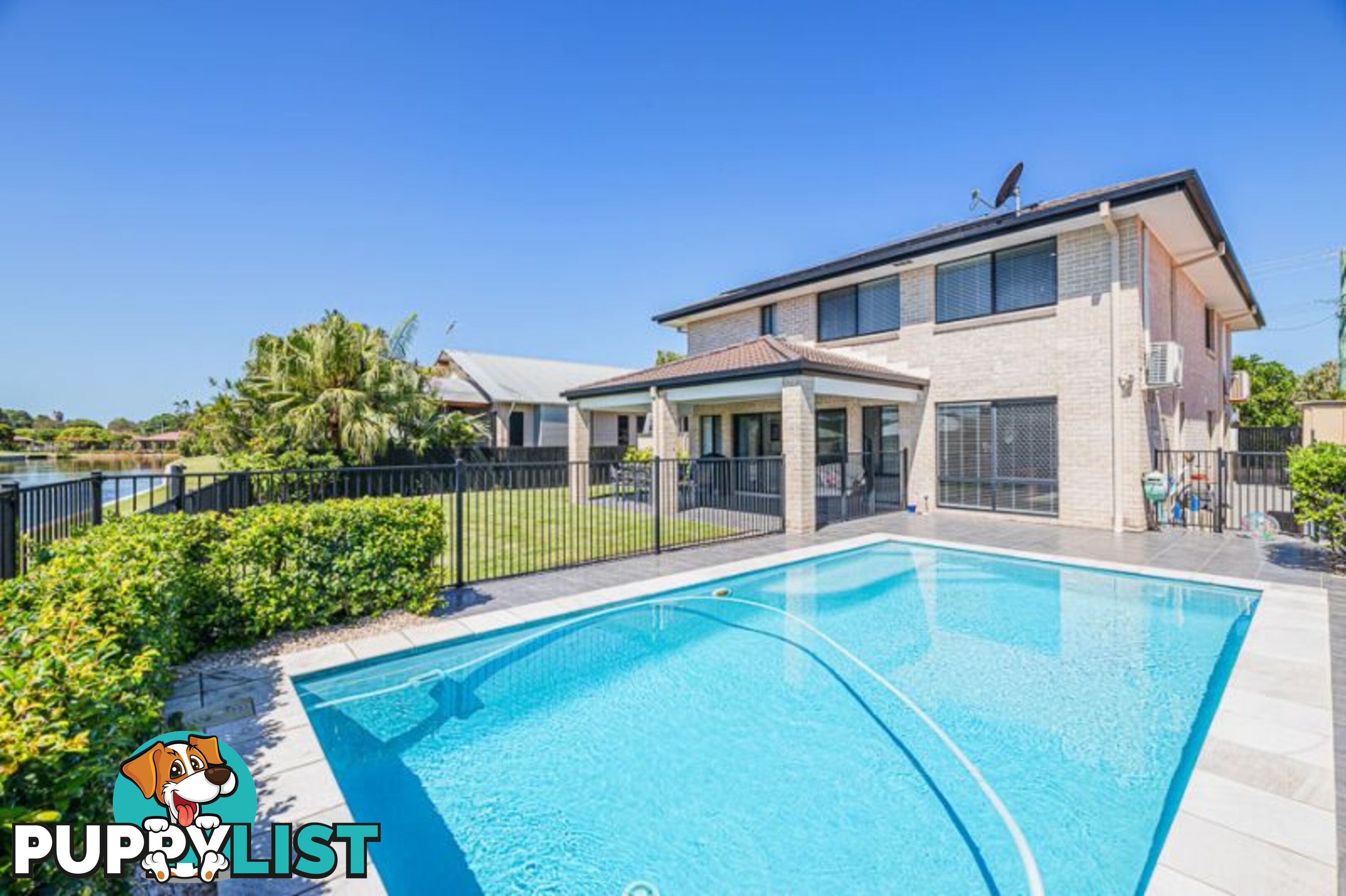 72 Biggs Avenue Beachmere QLD 4510