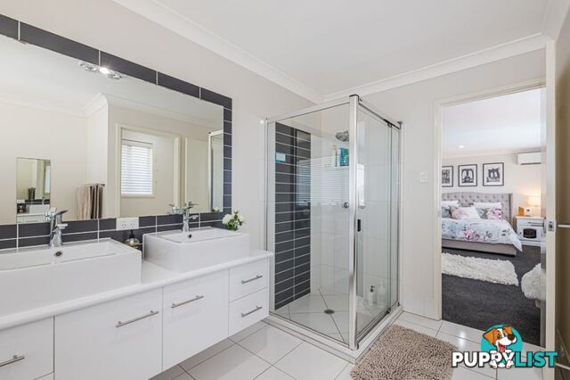 72 Biggs Avenue Beachmere QLD 4510