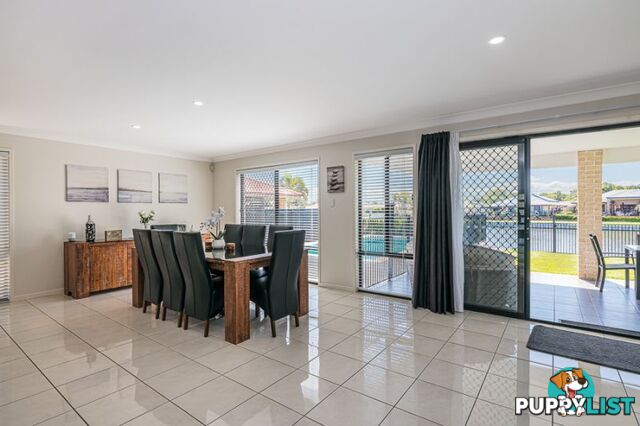 72 Biggs Avenue Beachmere QLD 4510