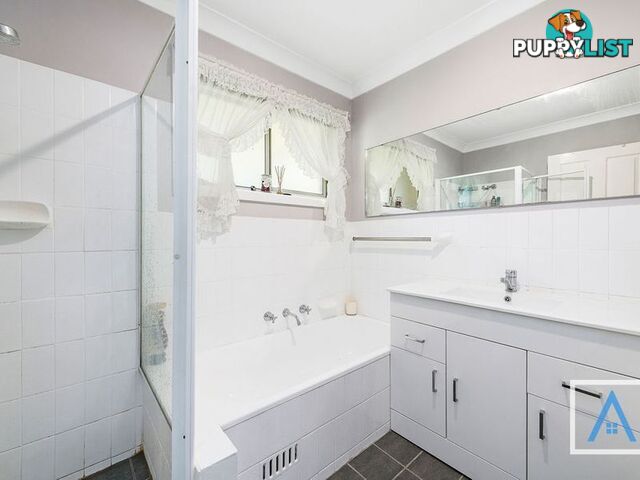 16 18 Westmoreland Road MINTO NSW 2566