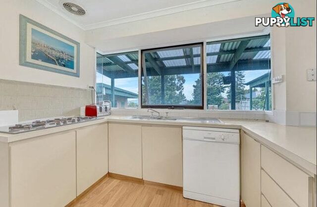 4 Dulnain Close HAMPTON PARK VIC 3976