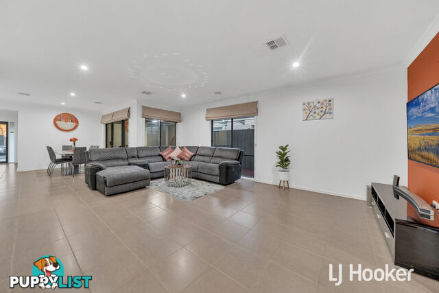 53 Datura Avenue CRANBOURNE NORTH VIC 3977
