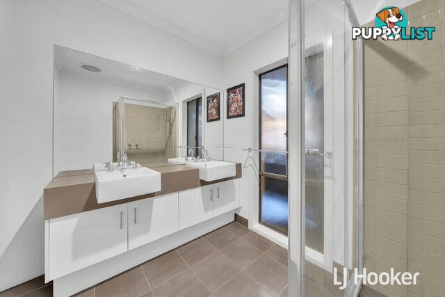 53 Datura Avenue CRANBOURNE NORTH VIC 3977