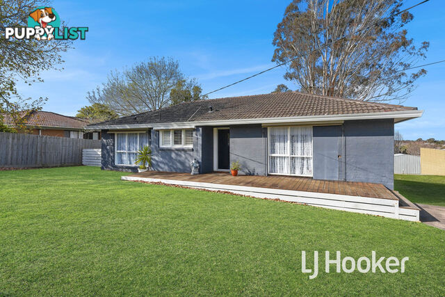 40 Gardenia Street PAKENHAM VIC 3810