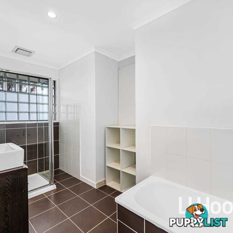 40 Gardenia Street PAKENHAM VIC 3810