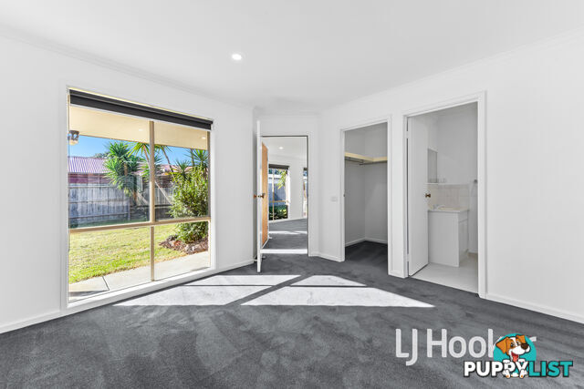 8 Cumquat Court CRANBOURNE NORTH VIC 3977