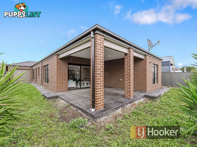 4 Clarence Place CRANBOURNE EAST VIC 3977