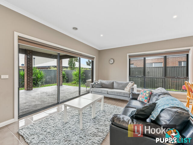 4 Clarence Place CRANBOURNE EAST VIC 3977