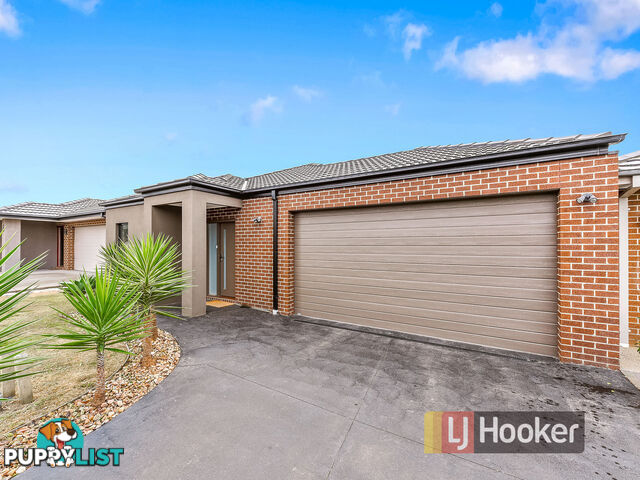 4 Clarence Place CRANBOURNE EAST VIC 3977