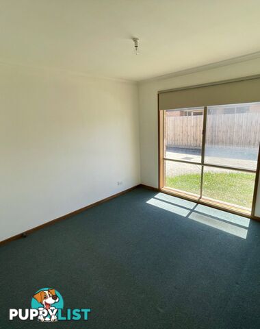 1/5 Maureen Close CRANBOURNE WEST VIC 3977