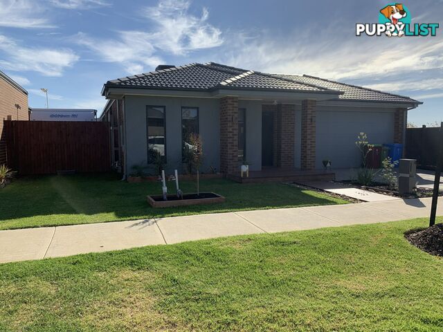 4 Caxton Close CLYDE VIC 3978