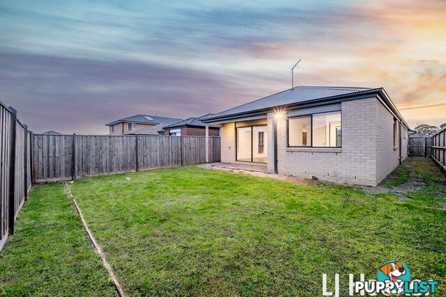 5 Redding Street CRANBOURNE EAST VIC 3977