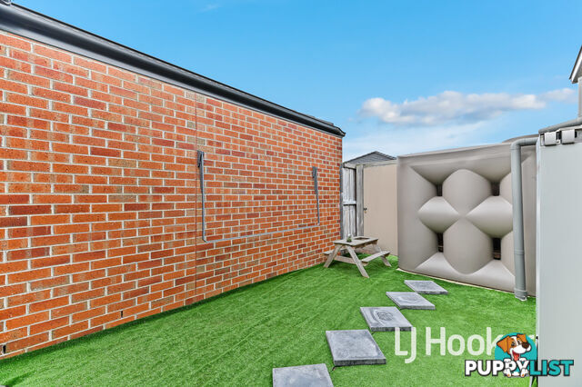 9 Hunt Way PAKENHAM VIC 3810