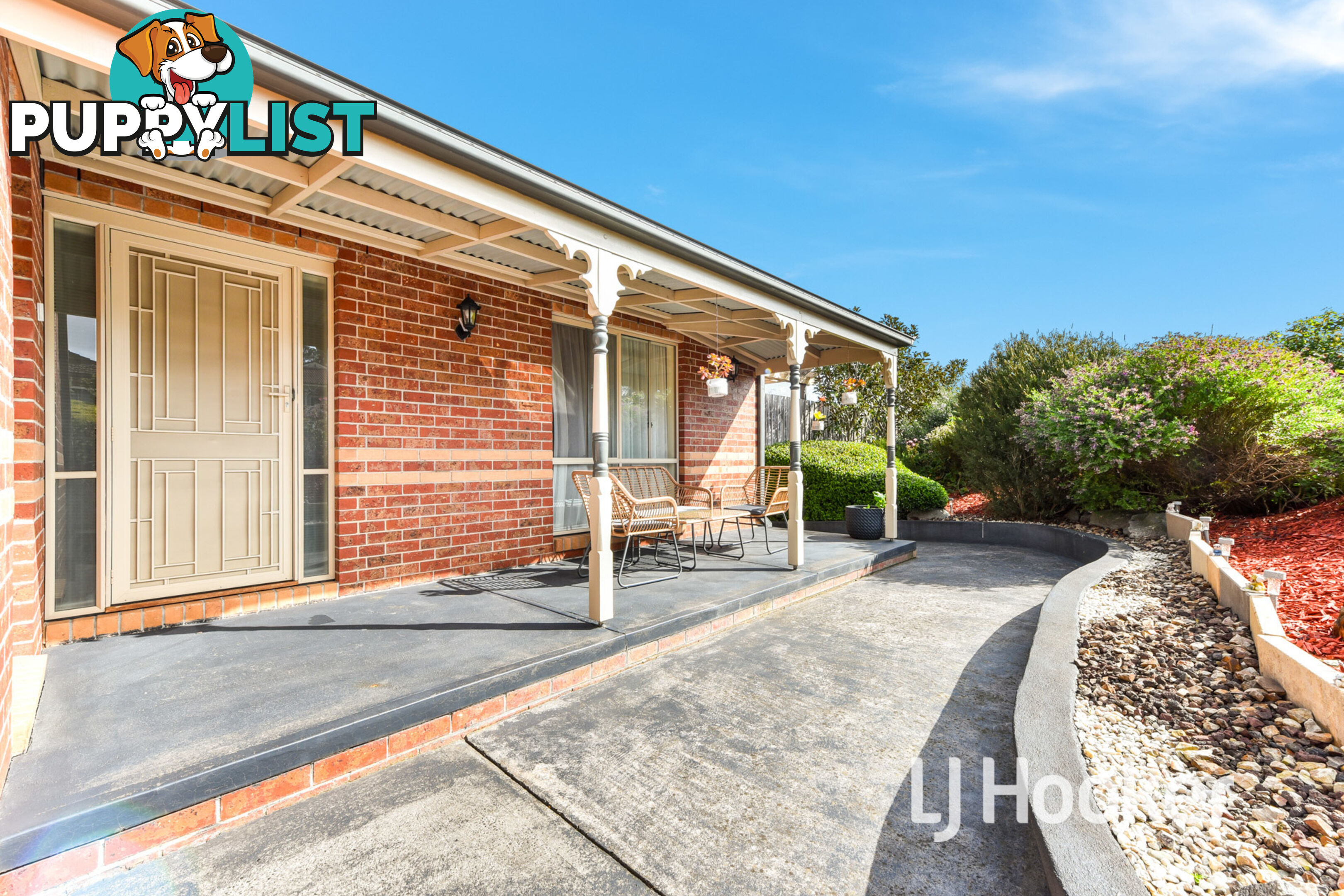 8 Rachael Court PAKENHAM VIC 3810