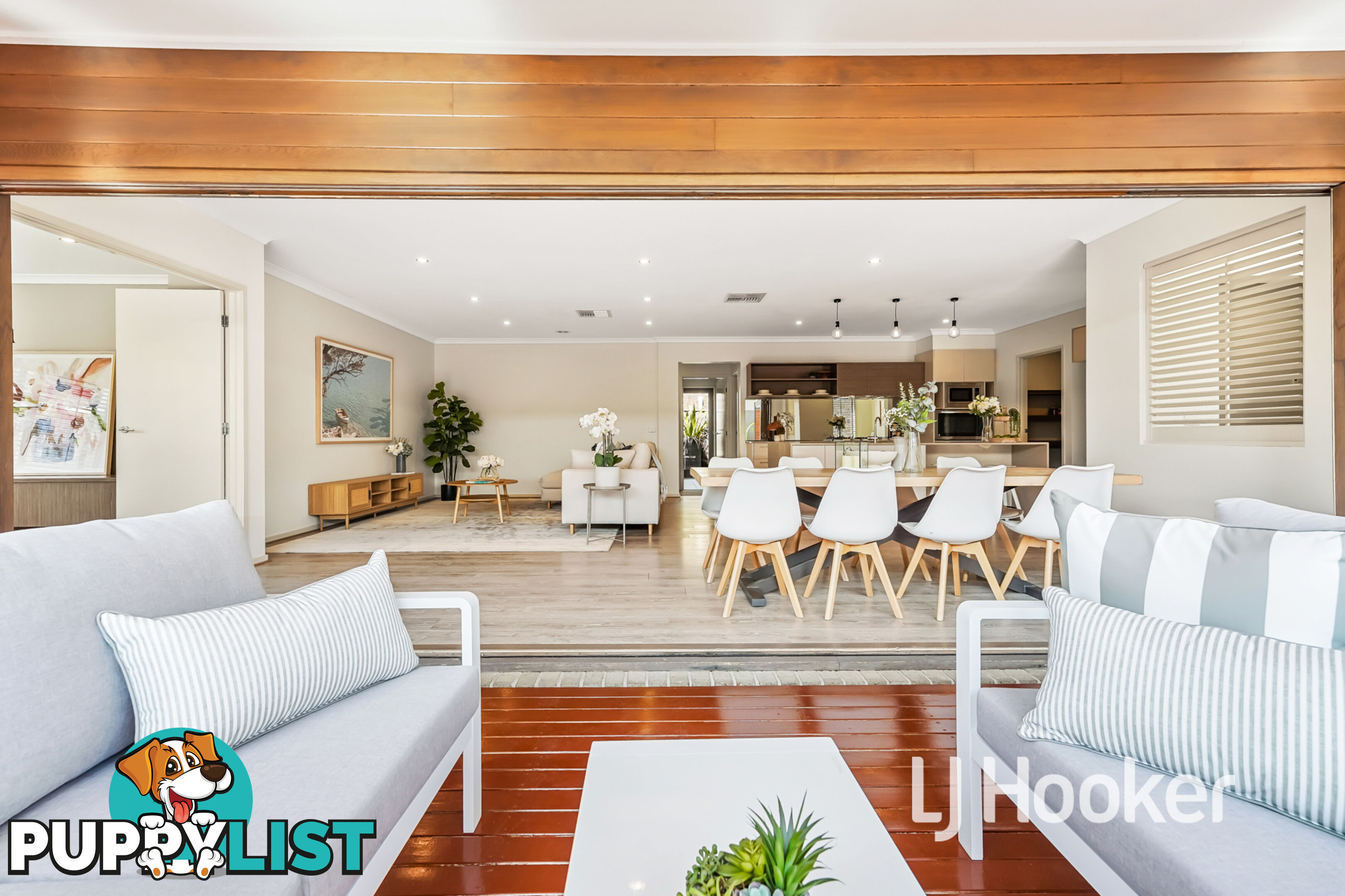 18 Flowerbloom Crescent CLYDE NORTH VIC 3978