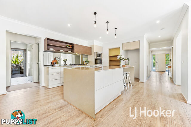 18 Flowerbloom Crescent CLYDE NORTH VIC 3978