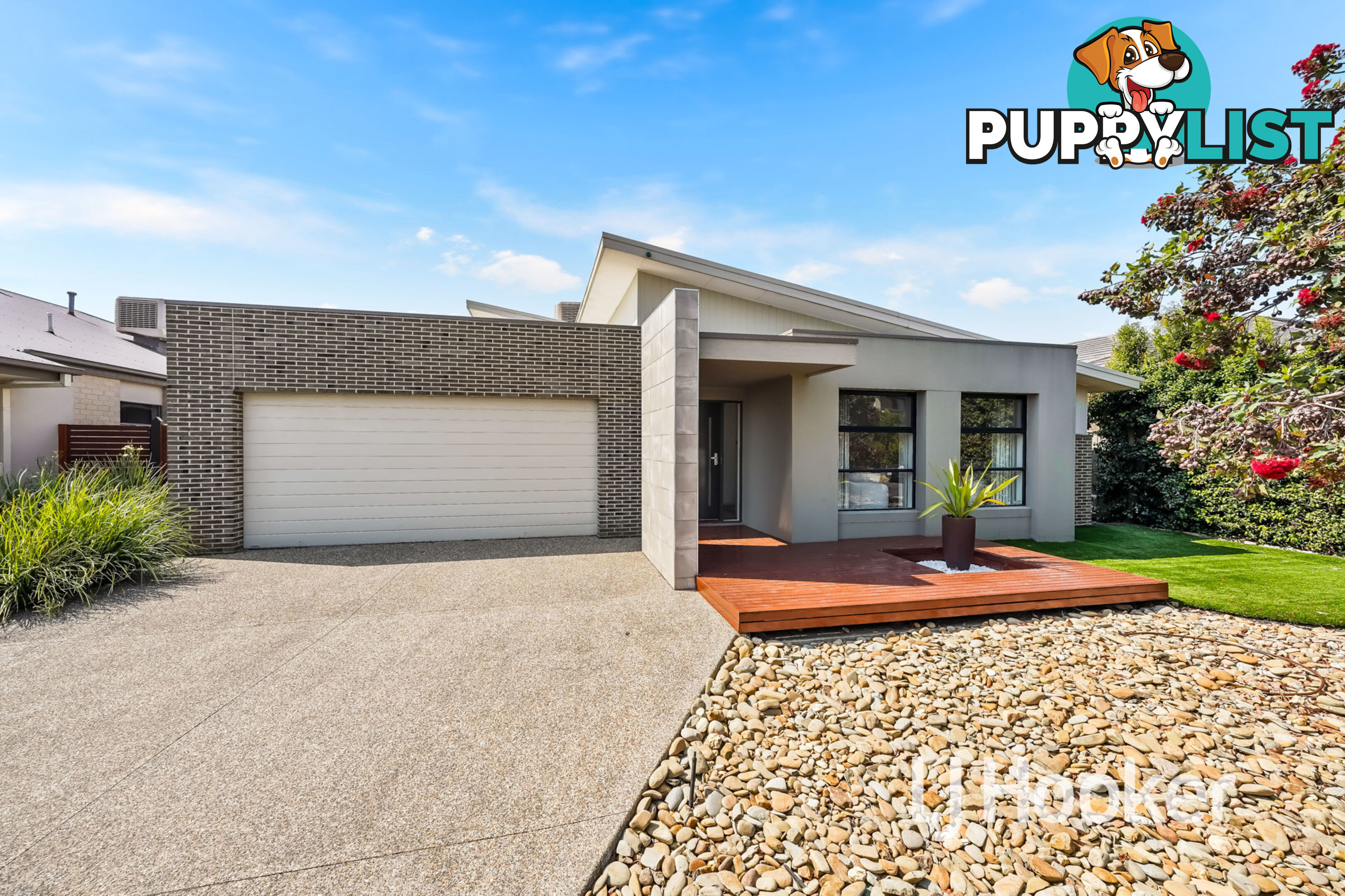 18 Flowerbloom Crescent CLYDE NORTH VIC 3978